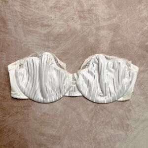 Vintage 90s Bestform Strapless Scalloped Satin Bra White Seashell Lingerie Fairy